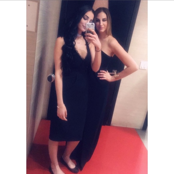 SOLD❌Issue NY black Jumpsuit - Picture 3 of 7